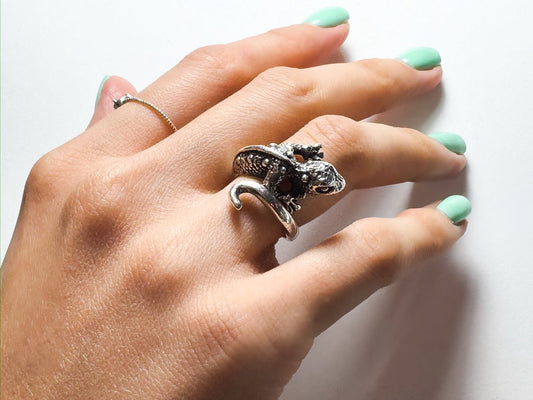 Anillo Tolok (iguana)