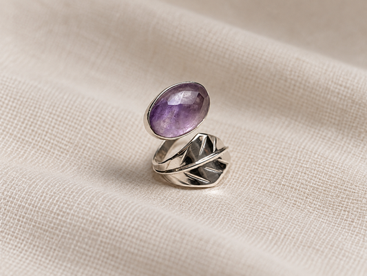 Anillo Hoja con Amatista Faceteada | Plata .925