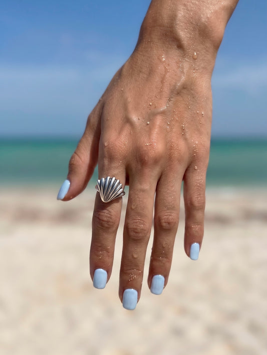Anillo Concha de plata con ópalo