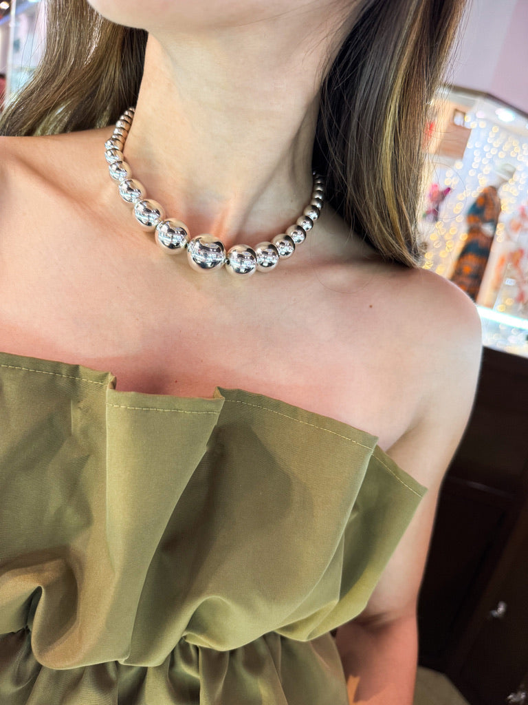 Collar Bolas de plata