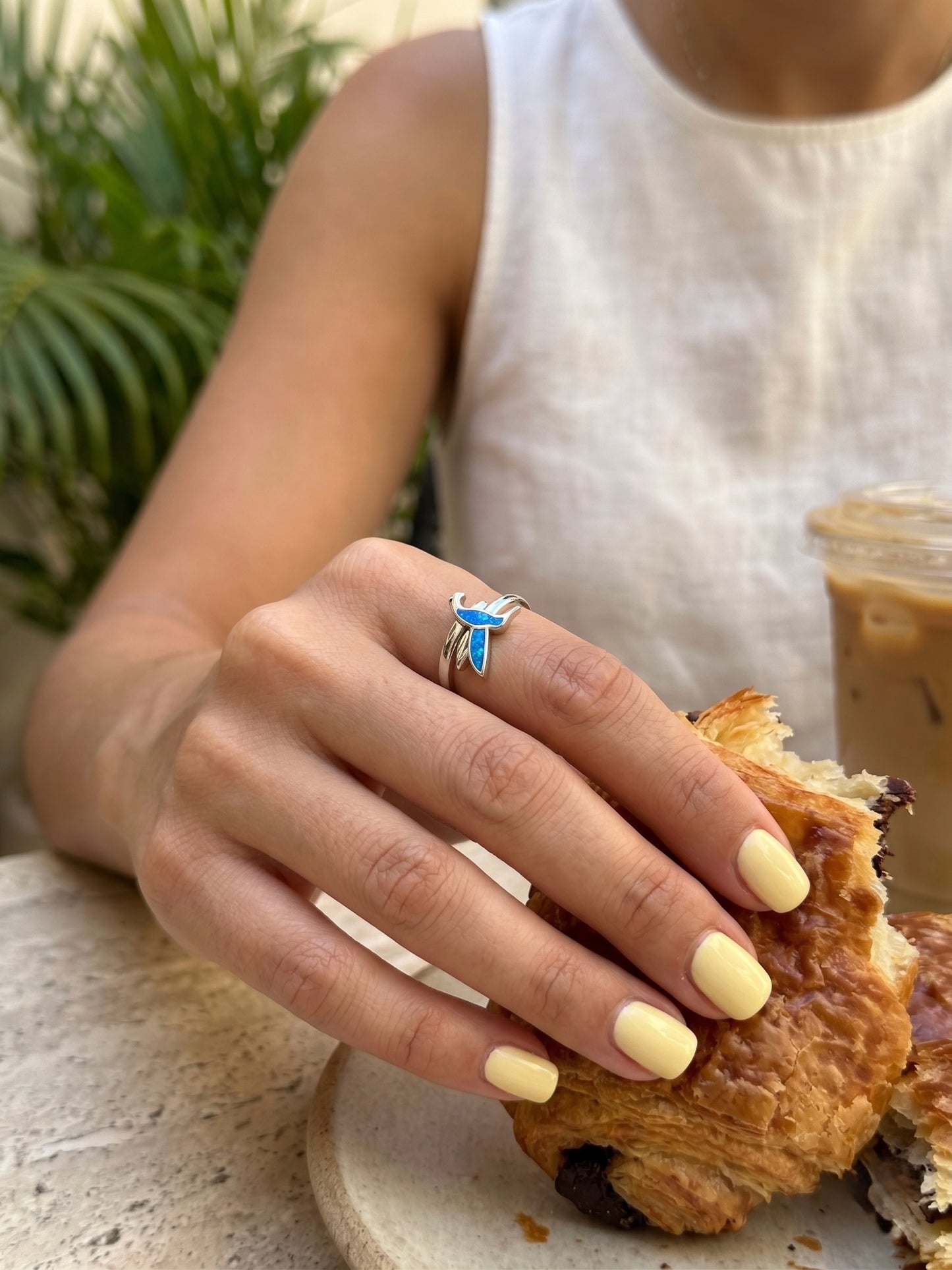 Anillo Colibrí Ajustable – Plata Ley .925 y Láminas de Ópalo