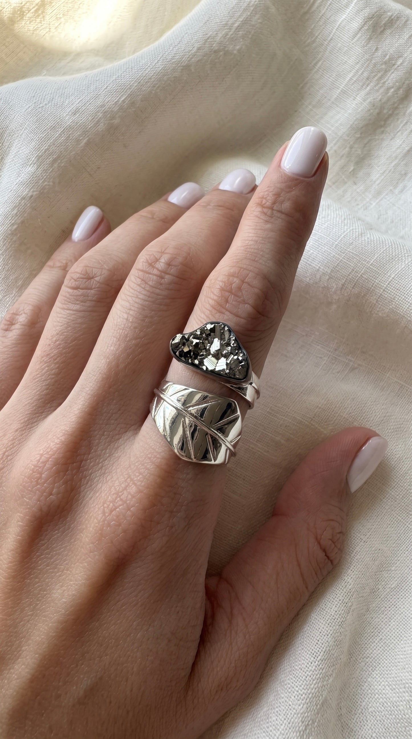 Anillo Hoja & Pirita