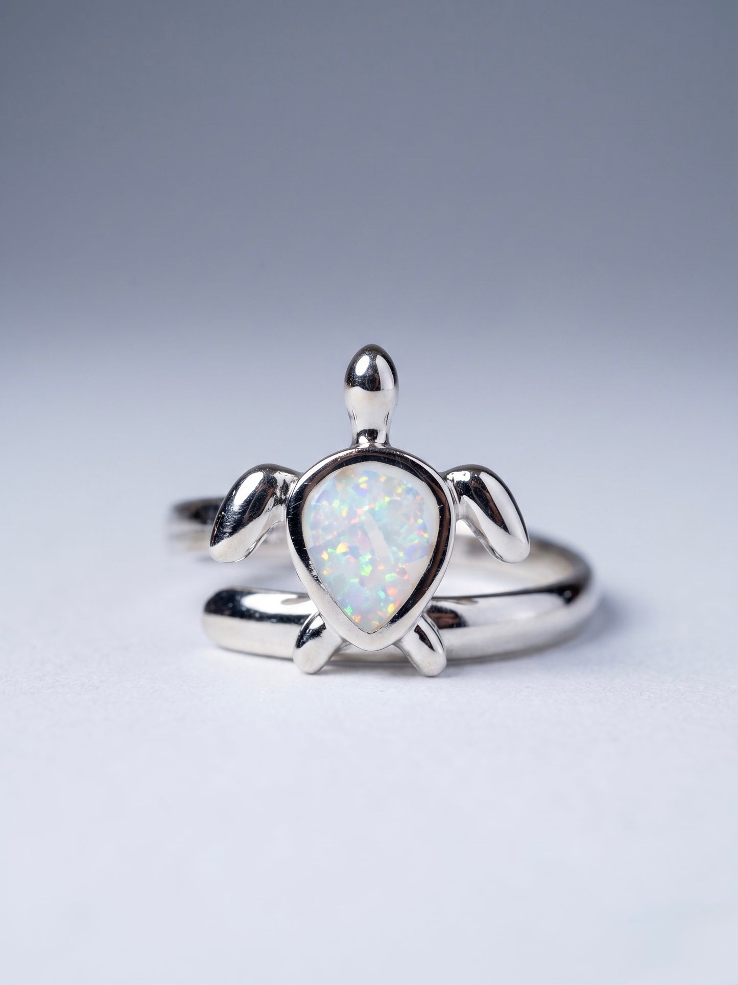 Anillo Tortuga con Ópalo en Plata .925